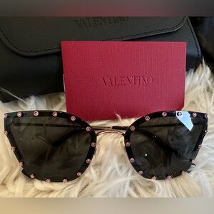 Valentino Sunglasses with pink rhinestones